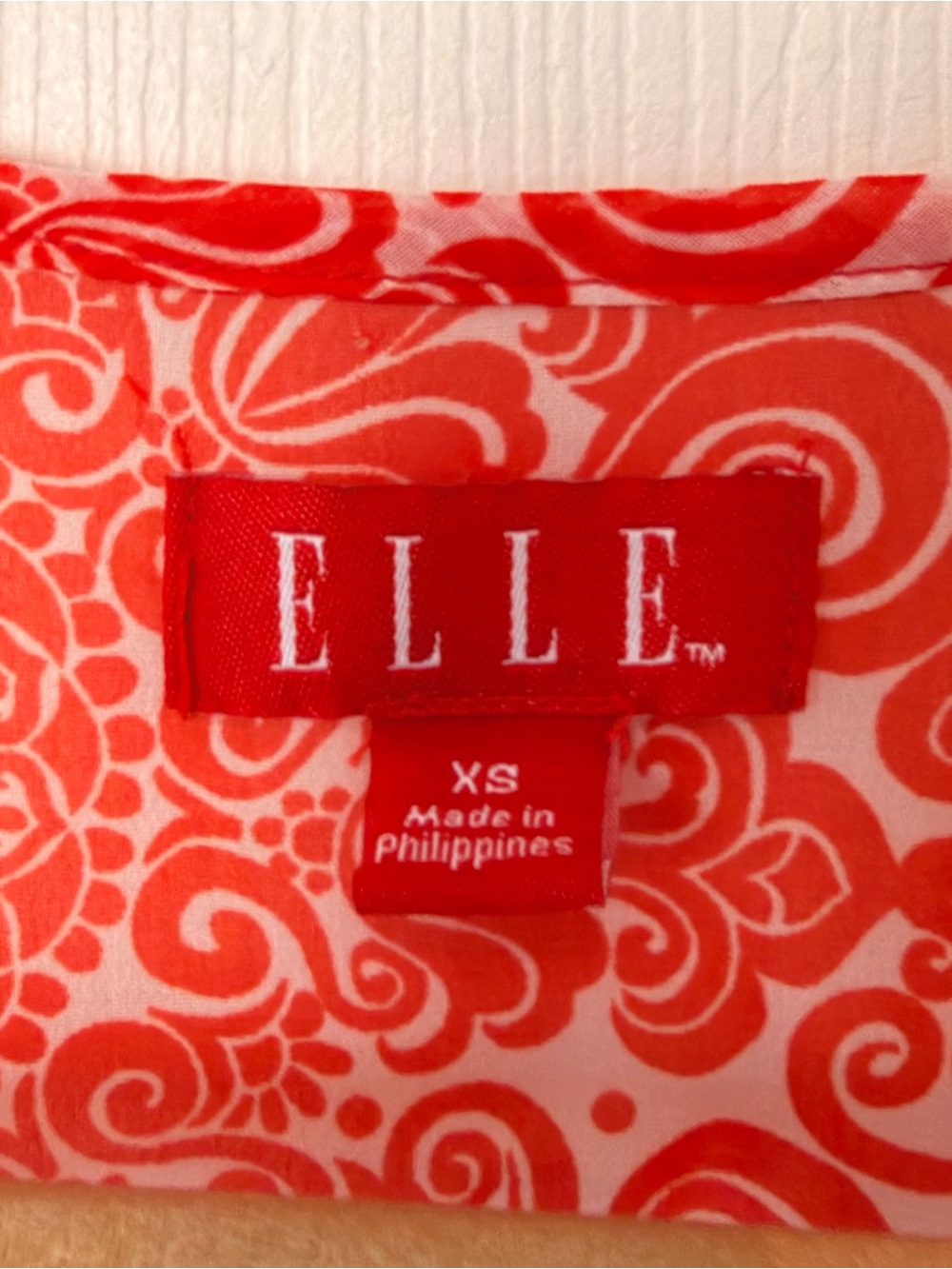 Elle Red and White Patterned Short Sleeve Blouse - Picture 3 of 7